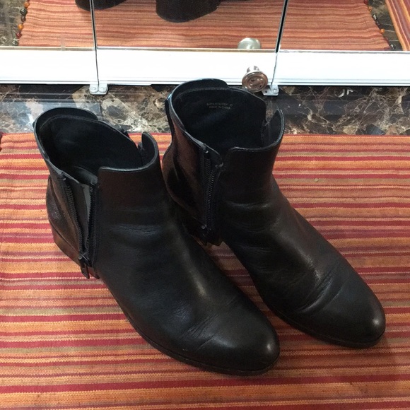 size 37 in american size